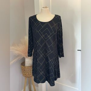 SOMA Black & Gold Tunic Size Large
